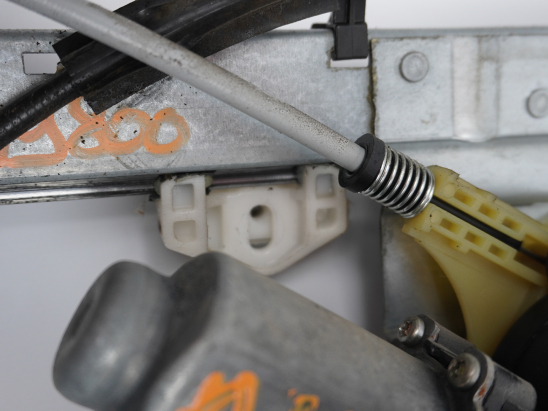 MECANISME+MOTEUR LEVE-GLACE AVD