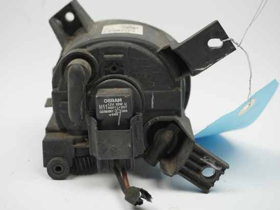 PHARE ANTIBROUILLARD AVD