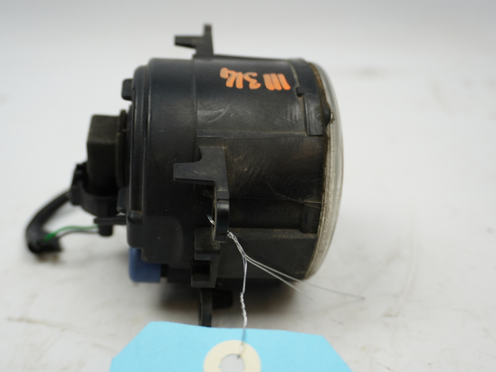 PHARE ANTIBROUILLARD AVD