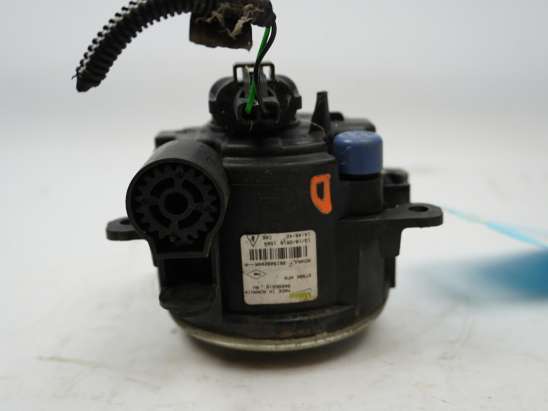 PHARE ANTIBROUILLARD AVD