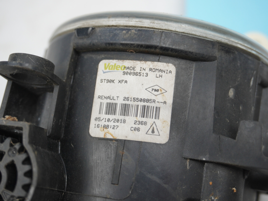 PHARE ANTIBROUILLARD AVG