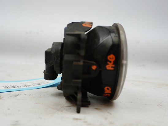 PHARE ANTIBROUILLARD AVG