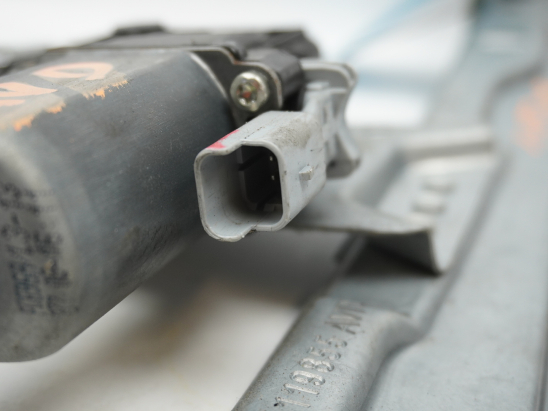 MECANISME+MOTEUR LEVE-GLACE AVD