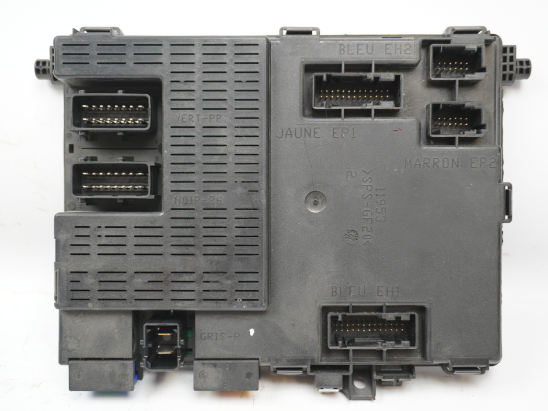 BSI (PLATINE FUSIBLE HABITACLE)