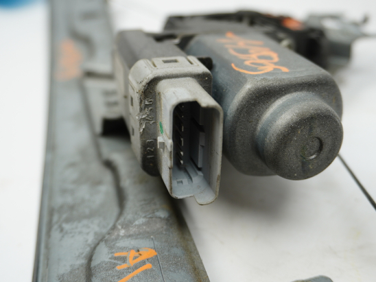 MECANISME+MOTEUR LEVE-GLACE AVG