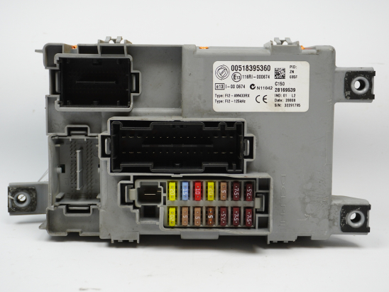 BSI (PLATINE FUSIBLE HABITACLE)