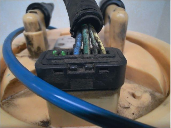 POMPE CARBURANT IMMERGEE