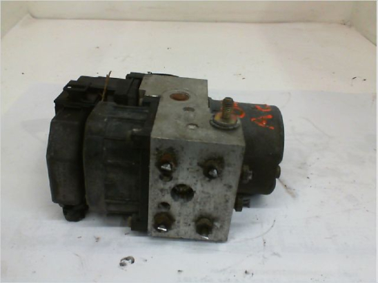 Calculateur abs occasion MITSUBISHI L200 II phase 1 - 2.5 TD 115ch