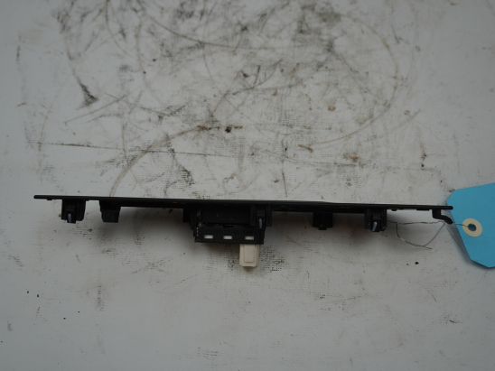 COMMANDE LEVE-GLACE PORTE AVD