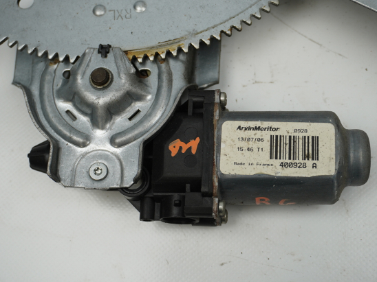 MECANISME+MOTEUR LEVE-GLACE ARG