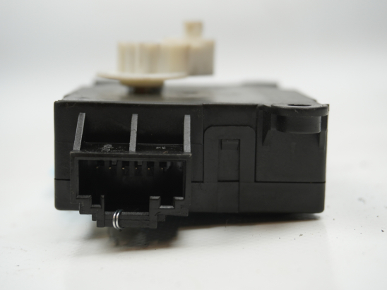 MOTEUR VOLET DE CHAUFFAGE