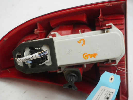 Feu arrière gauche occasion RENAULT CLIO II Phase 2 - 1.6 16v