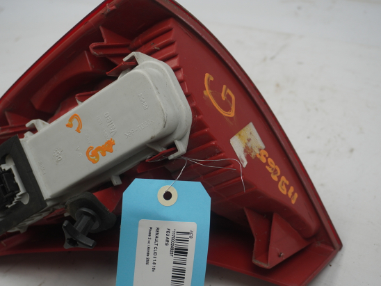 Feu arrière gauche occasion RENAULT CLIO II Phase 2 - 1.6 16v