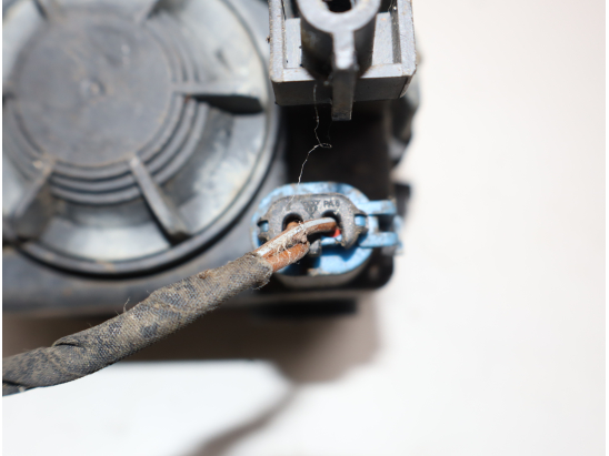 PHARE ANTIBROUILLARD AVG