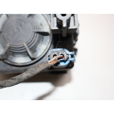 PHARE ANTIBROUILLARD AVG