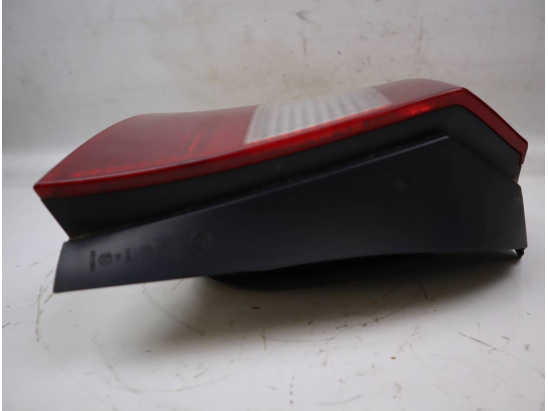 Feu arrière gauche occasion B.M.W. SERIE 1 I Phase 1 - 118 D 122ch