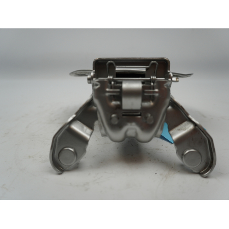 VOLET DE TRAPPE CARBURANT