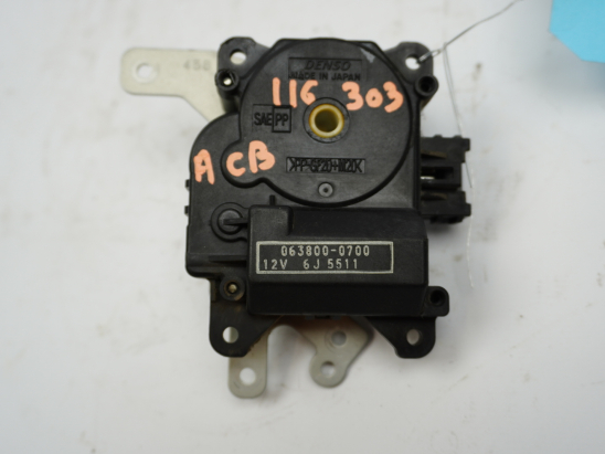 MOTEUR VOLET DE CHAUFFAGE