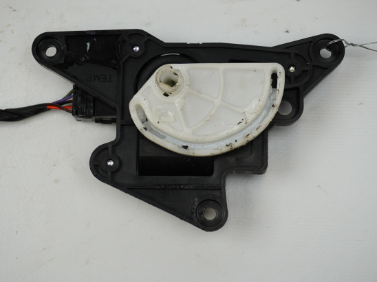 Moteur volet de chauffage occasion KIA SPORTAGE II Phase 2 - 2.0 CRDI 140ch 4WD