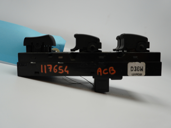 COMMANDE LEVE-GLACE PORTE AVG