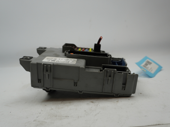 BSI (PLATINE FUSIBLE HABITACLE)