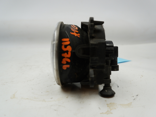 PHARE ANTIBROUILLARD AVG