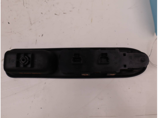 COMMANDE LEVE-GLACE PORTE AVG