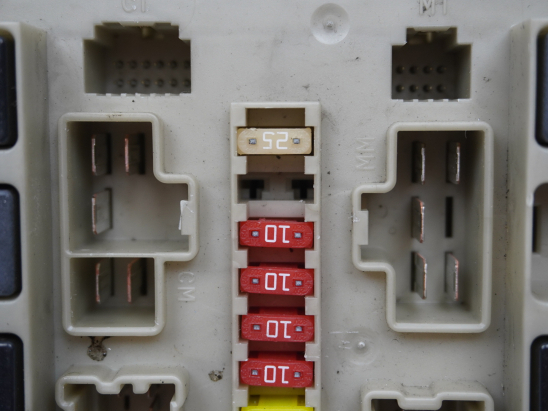 BSM (BOITIER SERVITUDE MOTEUR)