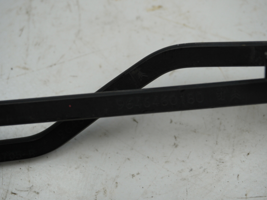 Bras essuie-glace avant occasion PEUGEOT 1007 Phase 1 - 1.4 HDI