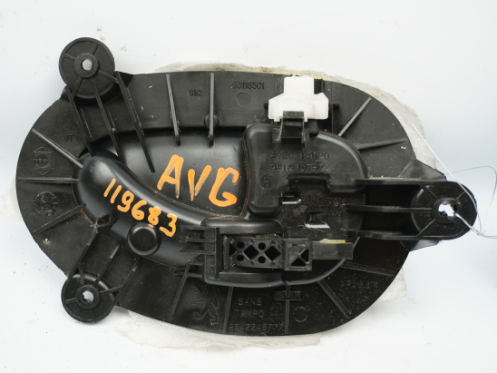 POIGNEE INT PORTE AVG