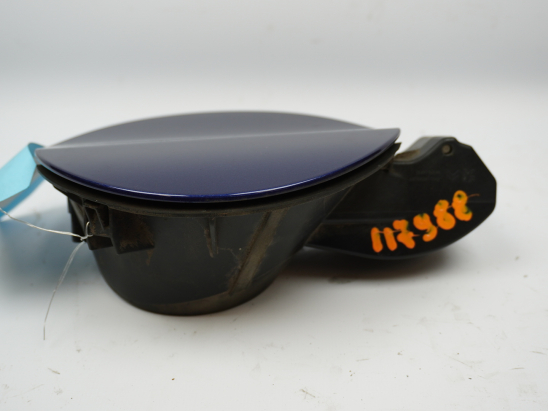 VOLET DE TRAPPE CARBURANT