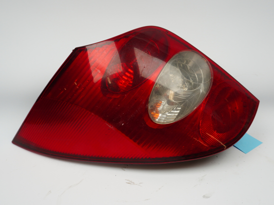 Feu arrière gauche occasion RENAULT LAGUNA II Phase 1 ESTATE - 1.9 DCI 120ch