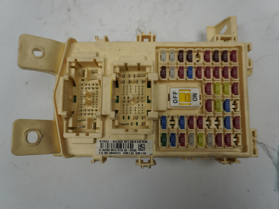 BSI (PLATINE FUSIBLE HABITACLE)