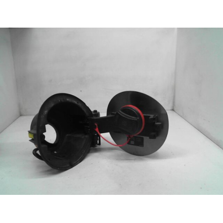 VOLET DE TRAPPE CARBURANT