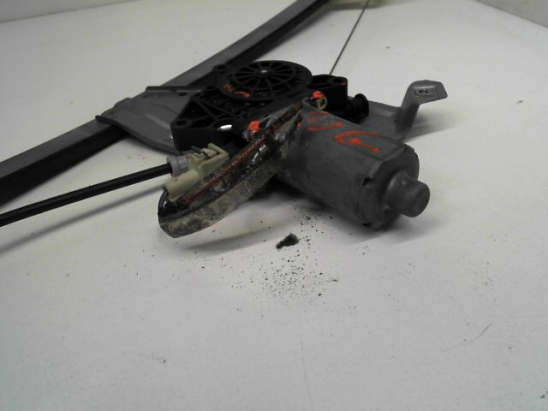 MECANISME+MOTEUR LEVE-GLACE AVG