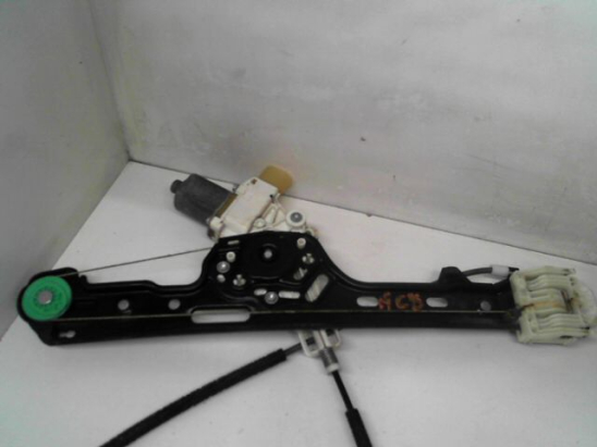 MECANISME+MOTEUR LEVE-GLACE AVG