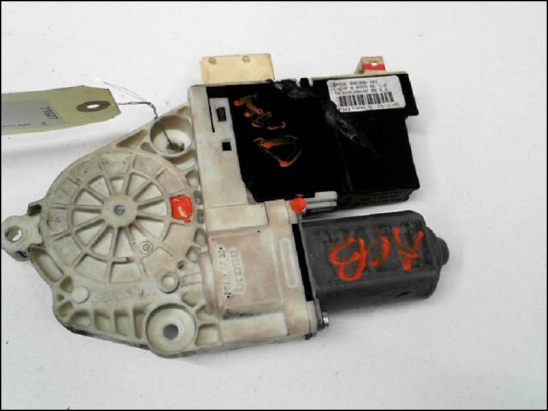 MOTEUR LEVE-VITRE AVD