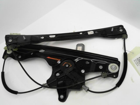 MECANISME+MOTEUR LEVE-GLACE AVG