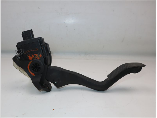 POTENTIOMETRE ACCELERATEUR