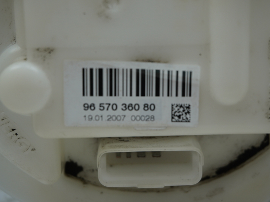 POMPE CARBURANT IMMERGEE