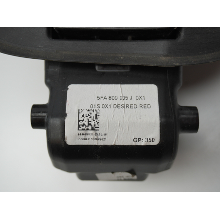 VOLET DE TRAPPE CARBURANT