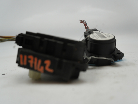 MOTEUR VOLET DE CHAUFFAGE