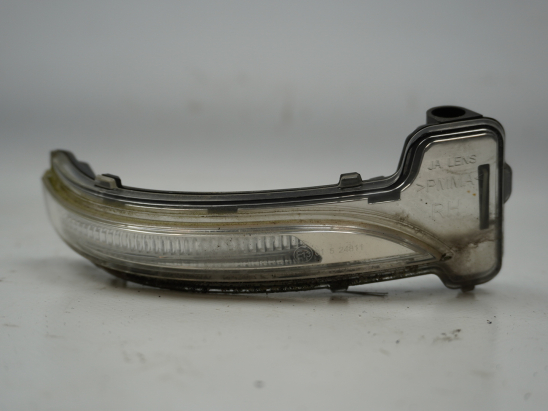 CLIGNOTANT RETROVISEUR AVD