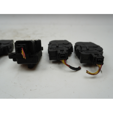 MOTEUR VOLET DE CHAUFFAGE