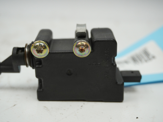 ACTIONNEUR PORTILLON AILE ARD