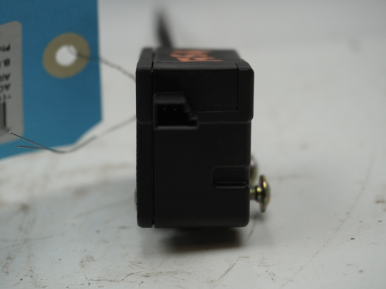 ACTIONNEUR PORTILLON AILE ARD