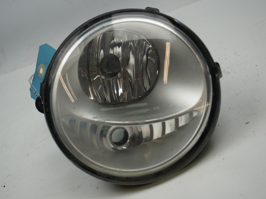 PHARE ANTIBROUILLARD AVD