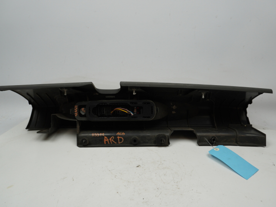 Feu arrière droit occasion RENAULT TRAFIC II Phase 1 - 2.5 DCI 16v 135ch