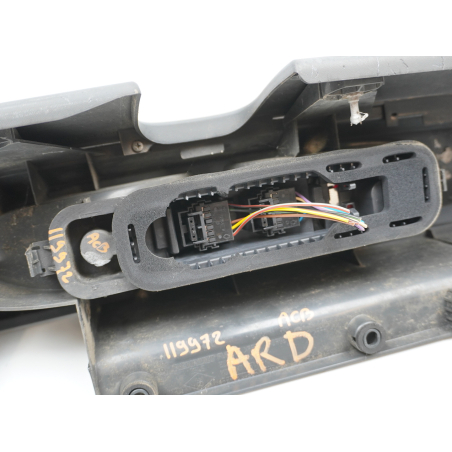 Feu arrière droit occasion RENAULT TRAFIC II Phase 1 - 2.5 DCI 16v 135ch