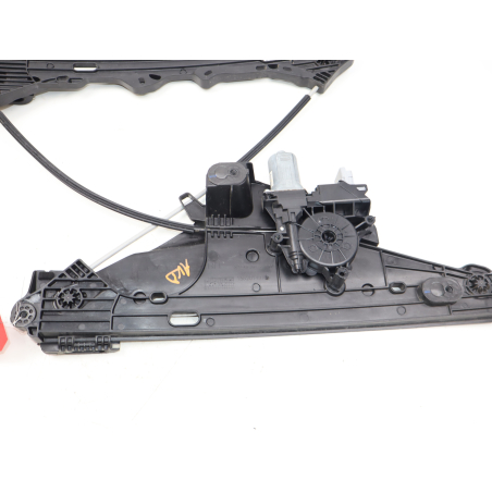 MECANISME+MOTEUR LEVE-GLACE AVD